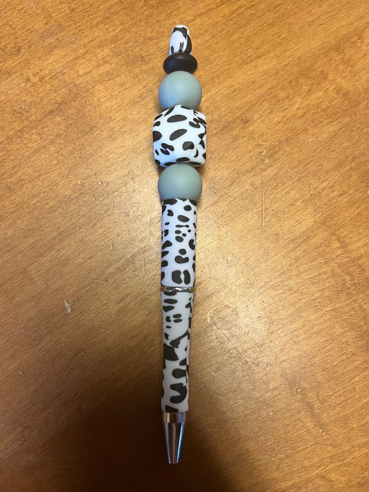 Pen - Black and white leopard print with black gray beads