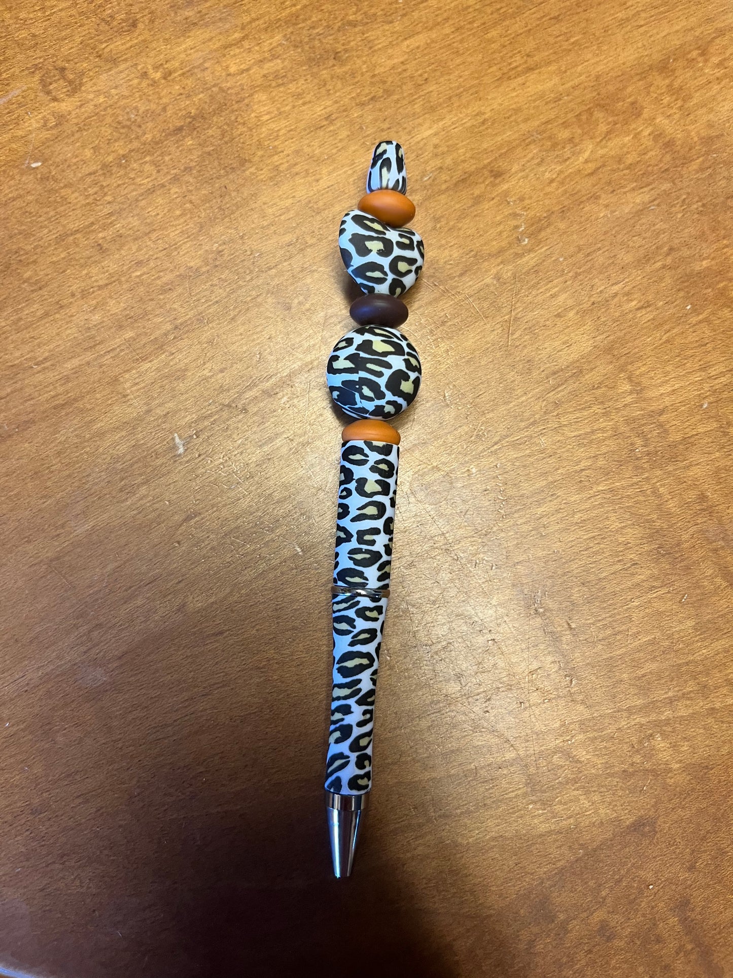 Pen - Leopard print with leopard print and brown beads