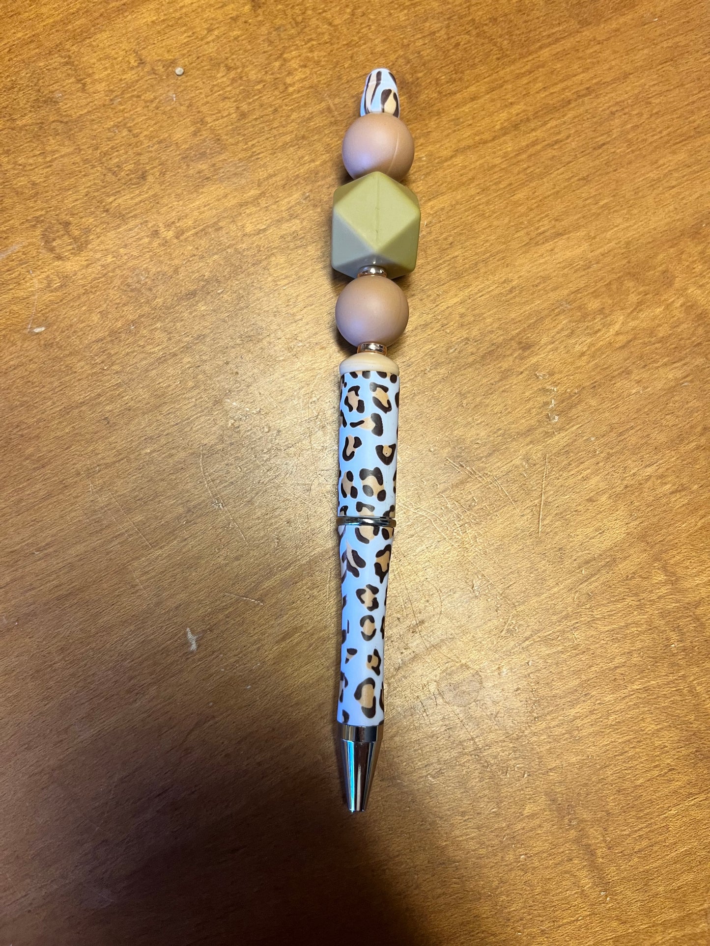 Pen -leopard with brown and tan beads